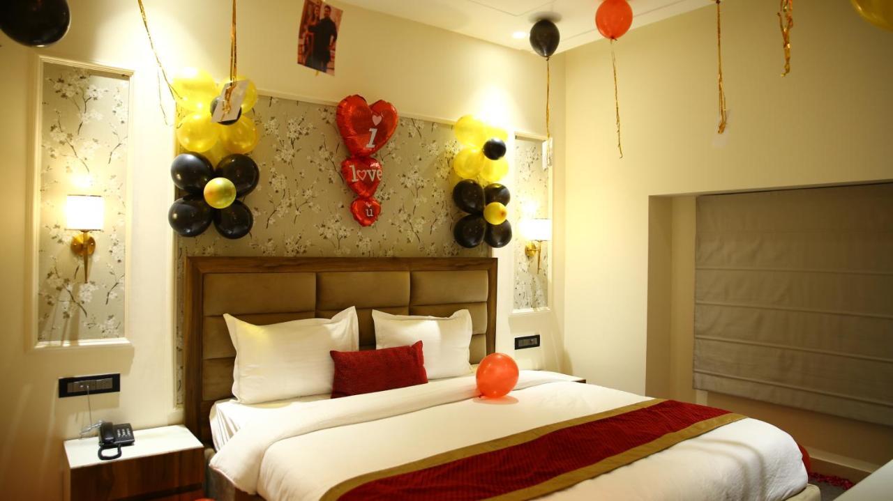 Hotel Royal 9 Meerut Luaran gambar