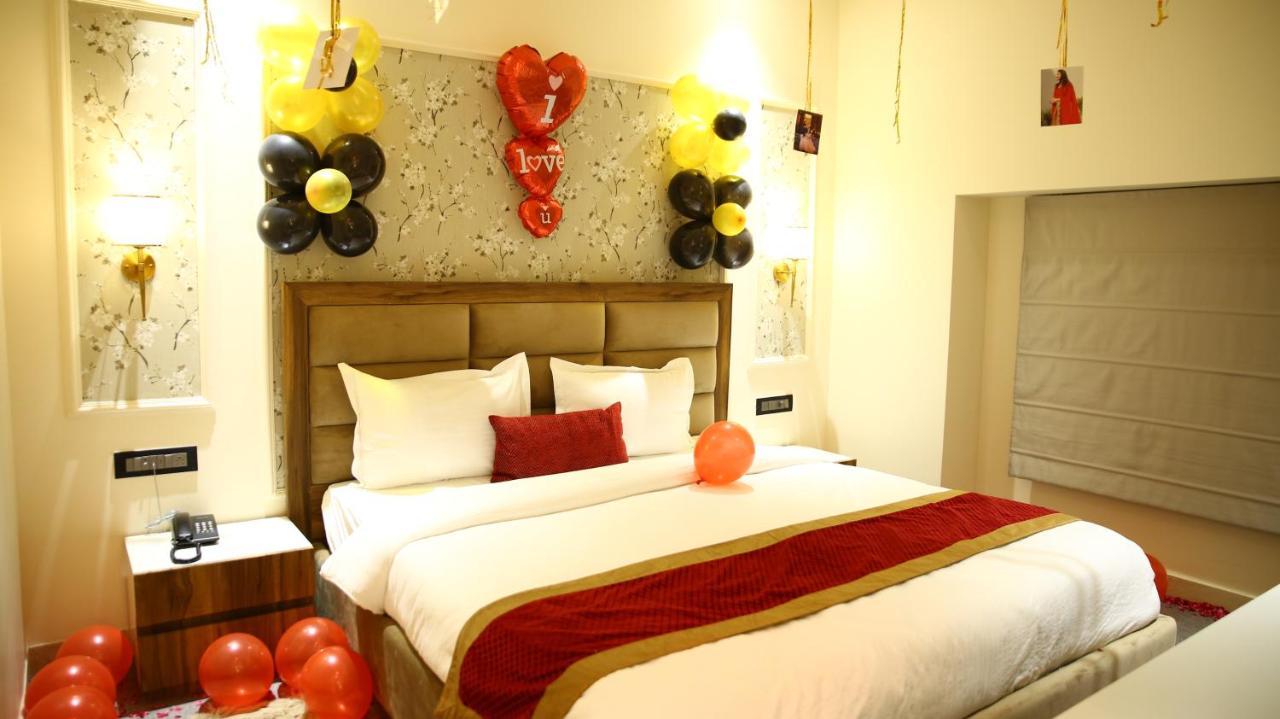 Hotel Royal 9 Meerut Luaran gambar