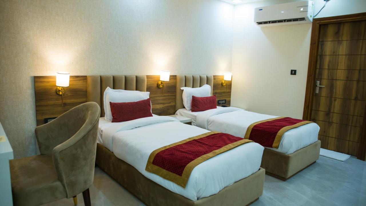 Hotel Royal 9 Meerut Luaran gambar